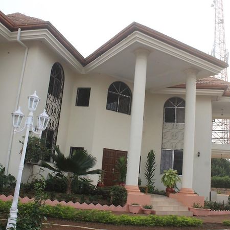 Kipe Conakry Bagian luar foto