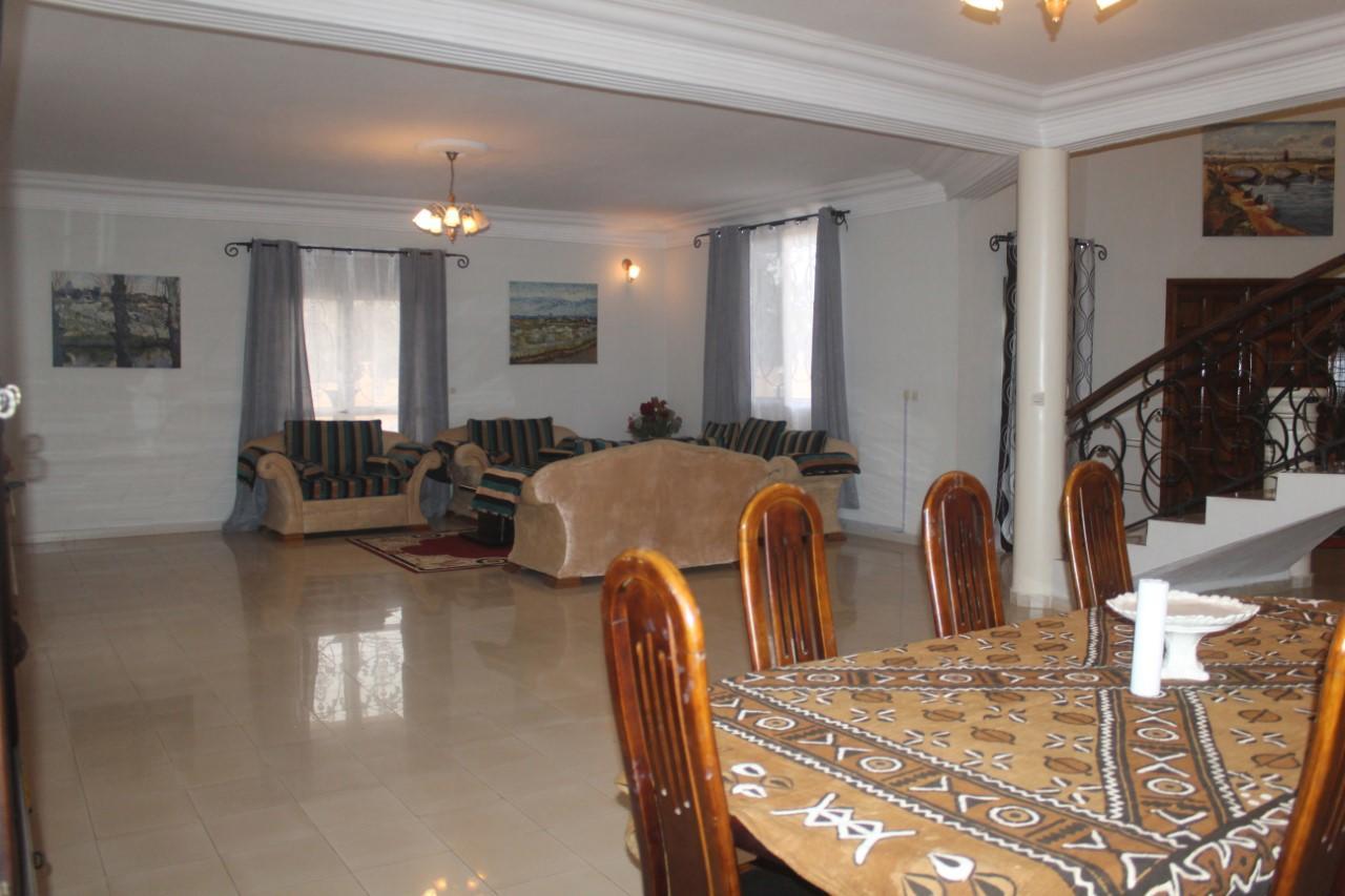 Kipe Conakry Bagian luar foto